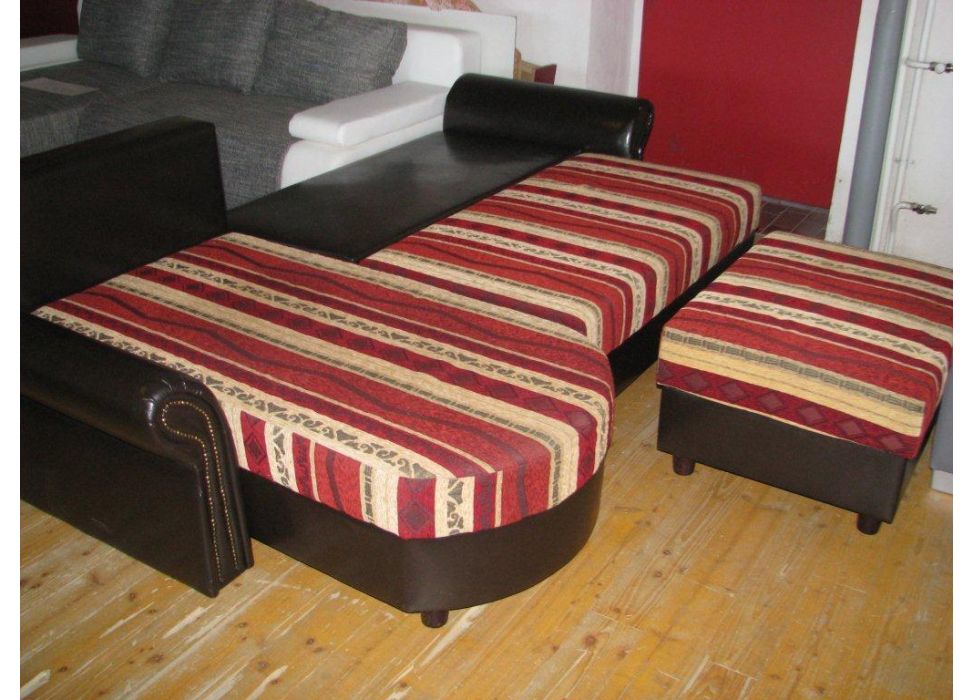 rohová rozkládací sedací souprava typu koloniál s úložným prostorem a s taburetem-gTyACa4lJ.jpg | Kvalitní a levný nábytek z outletu, bazar nábytku | Euronábytek Praha