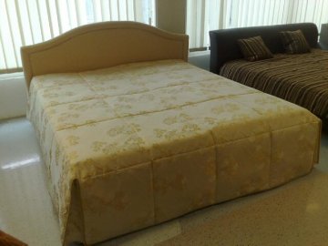 Nový toper na matraci z kvalitního materiálu | Kvalitní a levný nábytek z outletu, bazar nábytku | Euronábytek Praha
